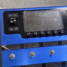 Line6 Helix Floor Lightning Blue 【中古】【箱・電源ケーブル付】【限定カラー】_3