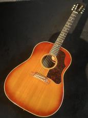 Gibson 【Gibson Expo 目玉品】【Vintage】 J-45 Cherry Sunburst 1961年製 _2
