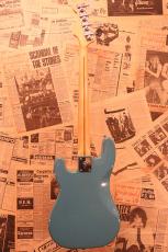 Fender 1980 Precision Bass "International Color Series Maui Blue Finish"_2