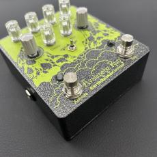 EarthQuaker Devices Avalanche Run Hammered Gray_7