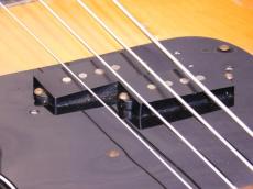 Fender Precision Bass '77 SB/R_6