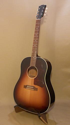 Gibson 50's J-45 Tri Burst Red Spruce