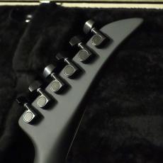 PEAVEY Adrian Vandenberg Signature Guitar  Matte Black_8