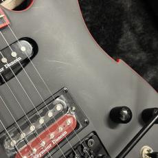 PEAVEY Adrian Vandenberg Signature Guitar  Matte Black_9