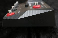 ZOOM B2 Four【100種類以上のアンプ/エフェクト内蔵ベース用マルチエフェクター】【完品USED】_9