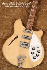 Rickenbacker 1993 370/12 Mapleglo "Limited Edition Roger McGuinn Spec Model"_3