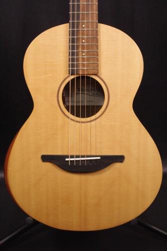 Sheeran by Lowden W-04