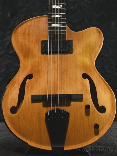 Victor Baker 【半期決算セール】Model 14 Archtop -Natural Satin (Light Blonde) w/ Satin Top Coat-