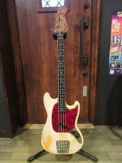 Fender 1966 Mustang Bass Olympic White