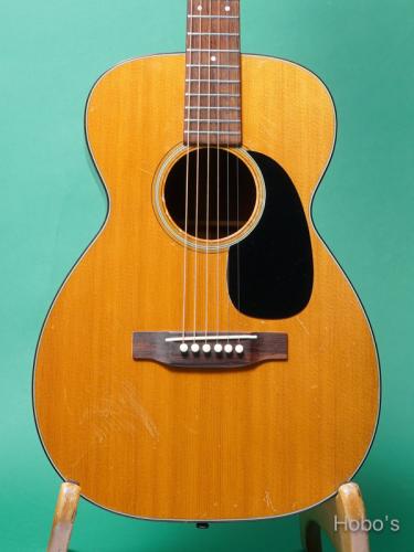 Martin O-18