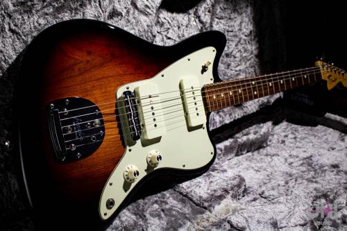 Fender American Professional Jazzmaster / 2016