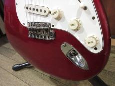Fender 1966 Stratocaster Candy Apple Red_3