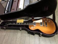 Gibson 1974 Les Paul Deluxe Gold Top_11