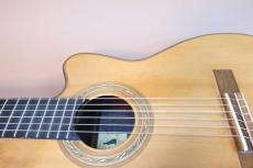 Okita Guitar（沖田ギター工房） Classic Guitar Custom Oder Model / Venetian Cutaway・Waverly peg・Solid German Spruce Top・Solid Brazilian Rosewood Side and Back・Curly Koa Binding【With Original Case】2003年製_12