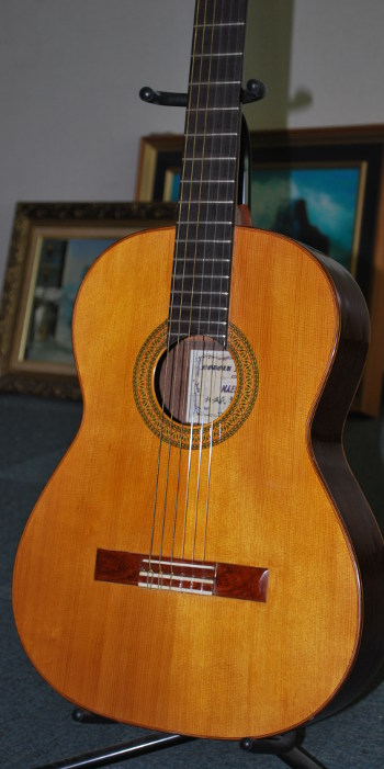 【楽器】Noboru Nakayama 中山　昇　ウクレレ　2003　 Noboru Nakayama MAESTRO 中山 昇 マエストロ クラシックギター 1995年