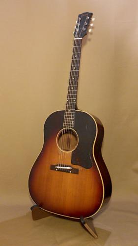 Gibson J-45
