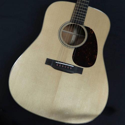 Martin D-18 Modern Deluxe