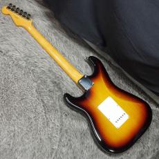Fender FSR Made in Japan Traditional 60s Stratocaster RW 3-Color Sunburst_3