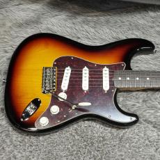 Fender FSR Made in Japan Traditional 60s Stratocaster RW 3-Color Sunburst_6