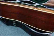 Martin D-28 75th Anniversary Edition /  Old Decal Logo・Waverly peg・Solid Adirondack Spruce Top・Solid Madagascar Rosewood Side and Back・Ivory Nut and Saddle・Ebony Fingerboard・Torts Color Pick-guard【With Marti_3