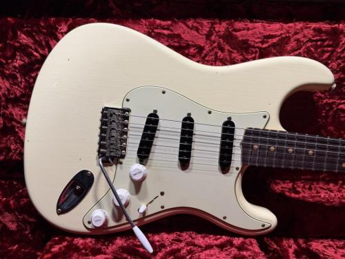 Fender Custom Shop Fender Custom Shop '62 Stratocaster Flamethrower / Journeman Relic / Vintage White