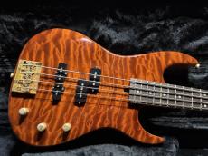 Valley Arts Valley Arts Custom Pro USA Bass / Brown Quilt TOP