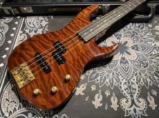 Valley Arts Valley Arts Custom Pro USA Bass / Brown Quilt TOP_3