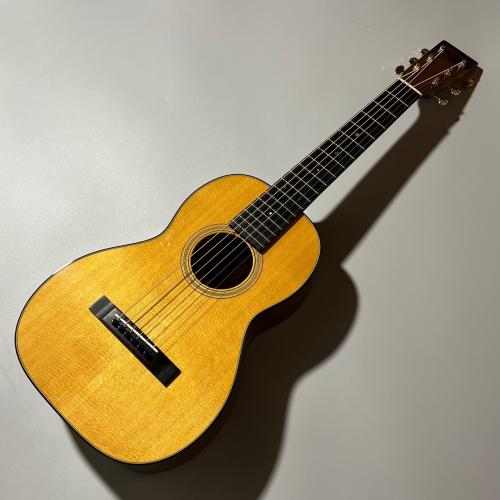 Martin 【小ぶりなボディに満ちる、贅沢な響き】 CTM 5-18  2023年製