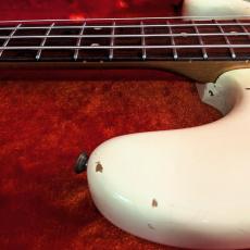 Fender 1965 Precision Bass Refinish_12