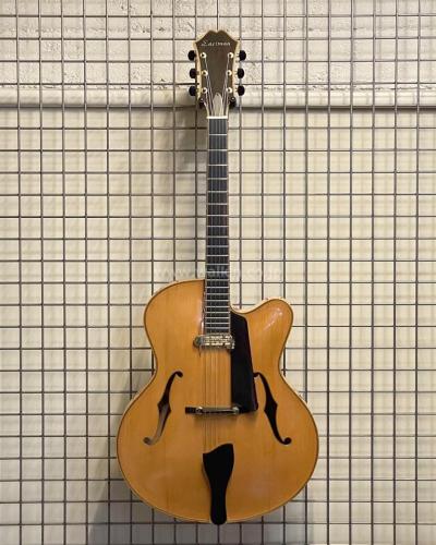 Eastman AR910CE