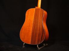 Martin MTV-1 Unplugged Model【限定697本 ローズウッドとマホガニーのハーフ&ハーフなサイドバック材仕様の特別モデル! クリスマーチン4世の遊び心満載のモデルです! 】解説試奏動画ご覧ください。_4