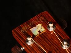 Martin MTV-1 Unplugged Model【限定697本 ローズウッドとマホガニーのハーフ&ハーフなサイドバック材仕様の特別モデル! クリスマーチン4世の遊び心満載のモデルです! 】解説試奏動画ご覧ください。_8