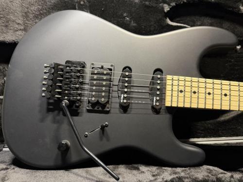 Charvel Charvel Custom Shop SanDimas SSH / Oﬀ Black