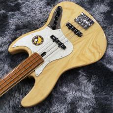 Sire Marcus Miller V8 Ash FL 4-String NT (Natural)【マーカスミラー監修】【フレットレス】_4