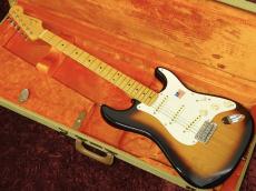 Fender American Vintage 1957 Stratocaster 2-Tone Sunburst Thin Lacquer【2012年製】