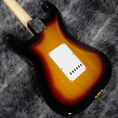 Fender Made in Japan Traditional 2025 Collection 60s Stratocaster Competition 3-Color Sunburst / Aged Natur_6