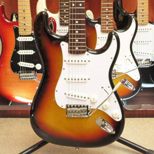 Fender Japan ST-STD