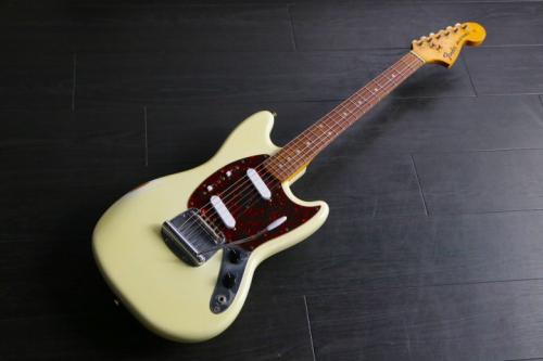 Fender Mustang　1975年　プレートシリアル　セール期間限定価格