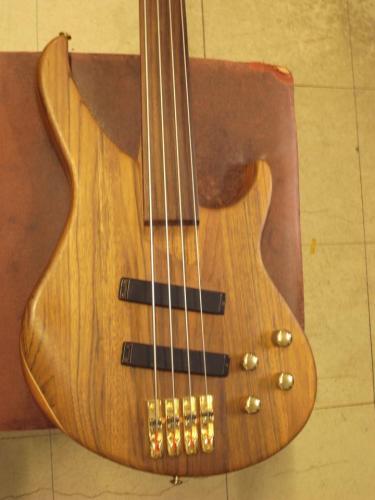 Antique Noel ATB-560FL