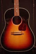 Gibson J-45STANDARD　Red Spruce Triburst_2