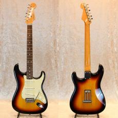 Fender American Vintage 1962 Stratocaster Thin Lacquer_2