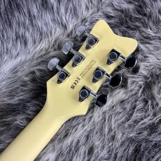 Gretsch Streamliner CVT  Aged White_10