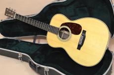 Martin 00-28 Standard with Lyric　2021年製