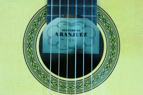 ARANJUEZ [アランフェス] 725S/650mm　松/ローズウッド/オール単板　桜井正毅氏、設計・監修