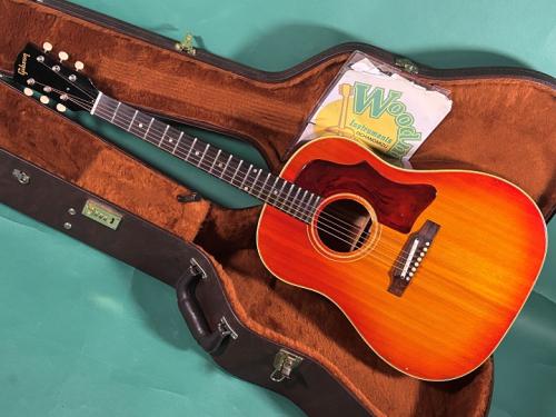 Gibson J-45 CS