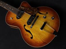 Godin 5th Avenue CW Kingpin II Cognac Burst_3