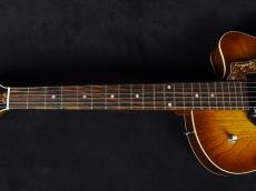 Godin 5th Avenue CW Kingpin II Cognac Burst_4