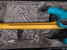 Fender American Professional II Stratocaster Miami Blue_8