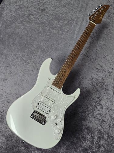 Ibanez AZ2204 【PW】SPOTモデル 「現物写真」