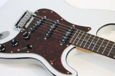 Fender Made in Japan Active Modern Stratocaster HSS / Feather Gray / 3.62kg